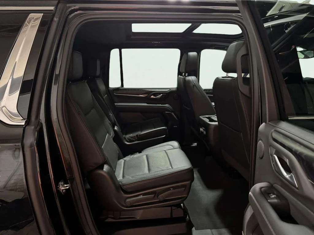 Used 2022 Black GMC Denali image 28