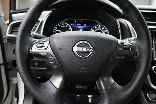 Used 2023 White Nissan SV image 17