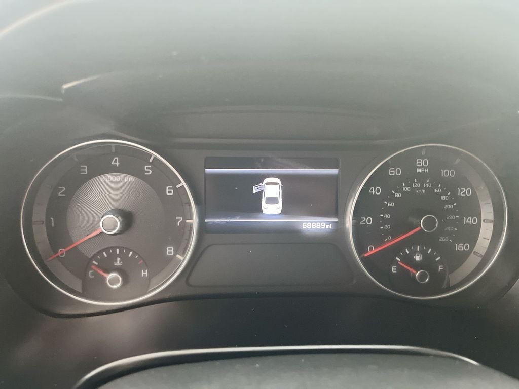 Used 2022 Gray Kia FE image 19