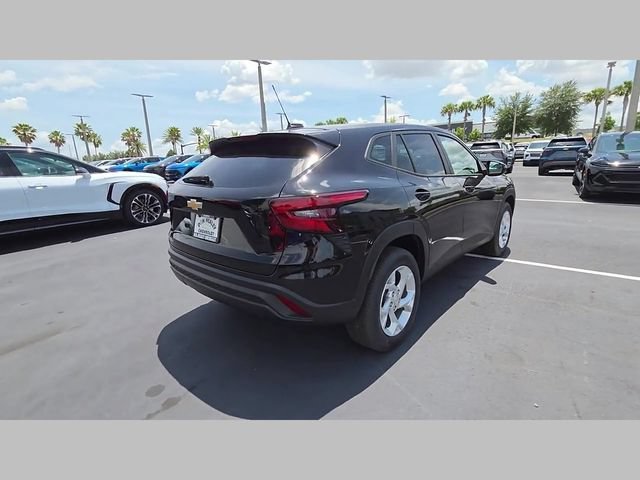 2026 Chevrolet Trax LS - Photo 18