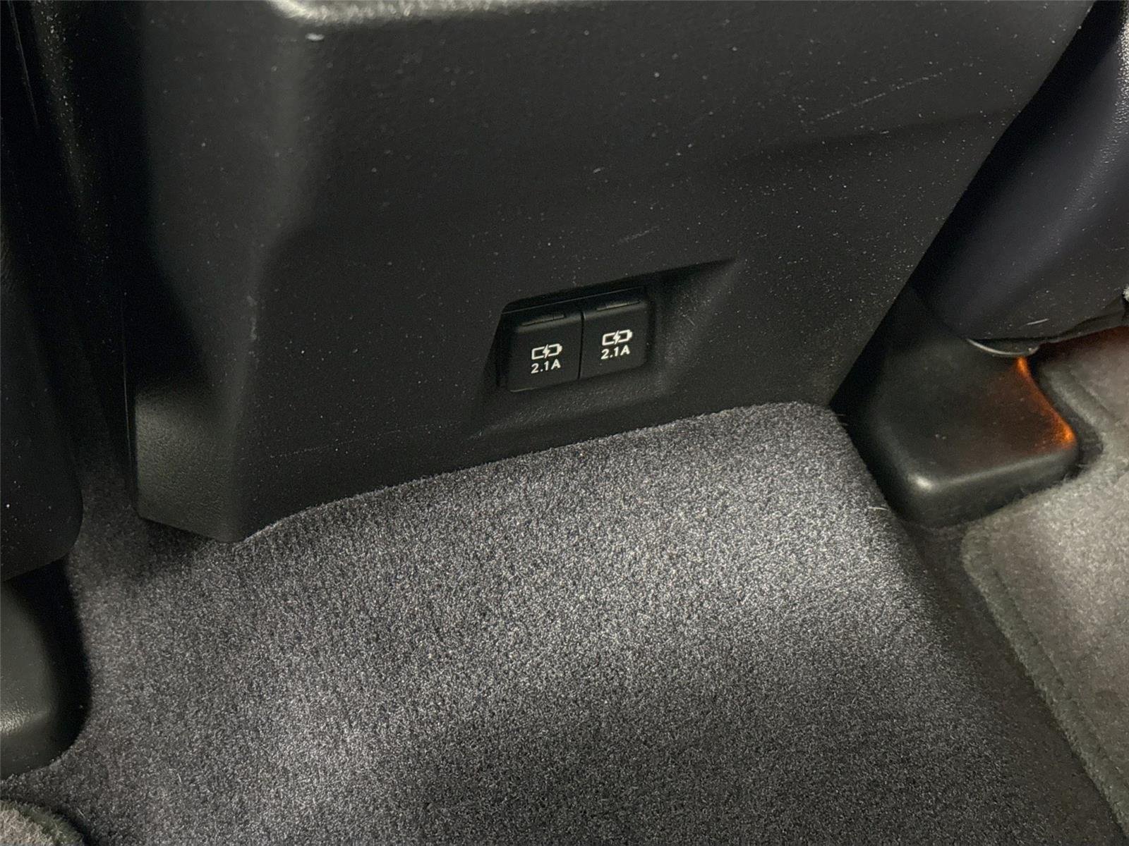 Used 2021 Atomic Silver Lexus GX 460 Premium image 36