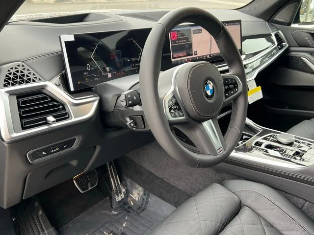 New 2026 Dravit Grey Metallic BMW xDrive40i image 17