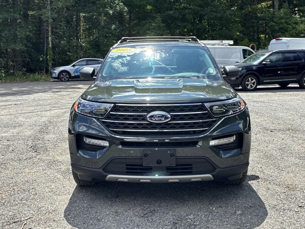 Used 2023 Green Ford XLT image 2