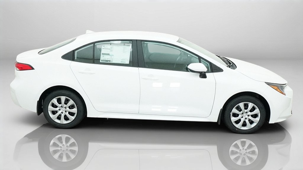 New 2027 Ice Cap Toyota LE image 37