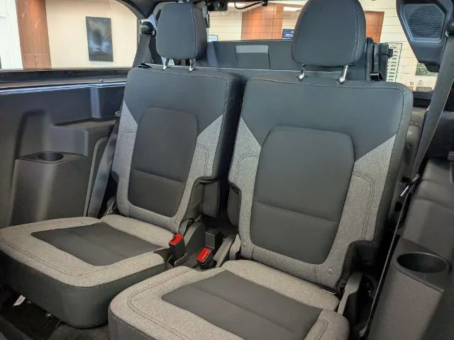 New 2026 Oxford White Ford Base image 45
