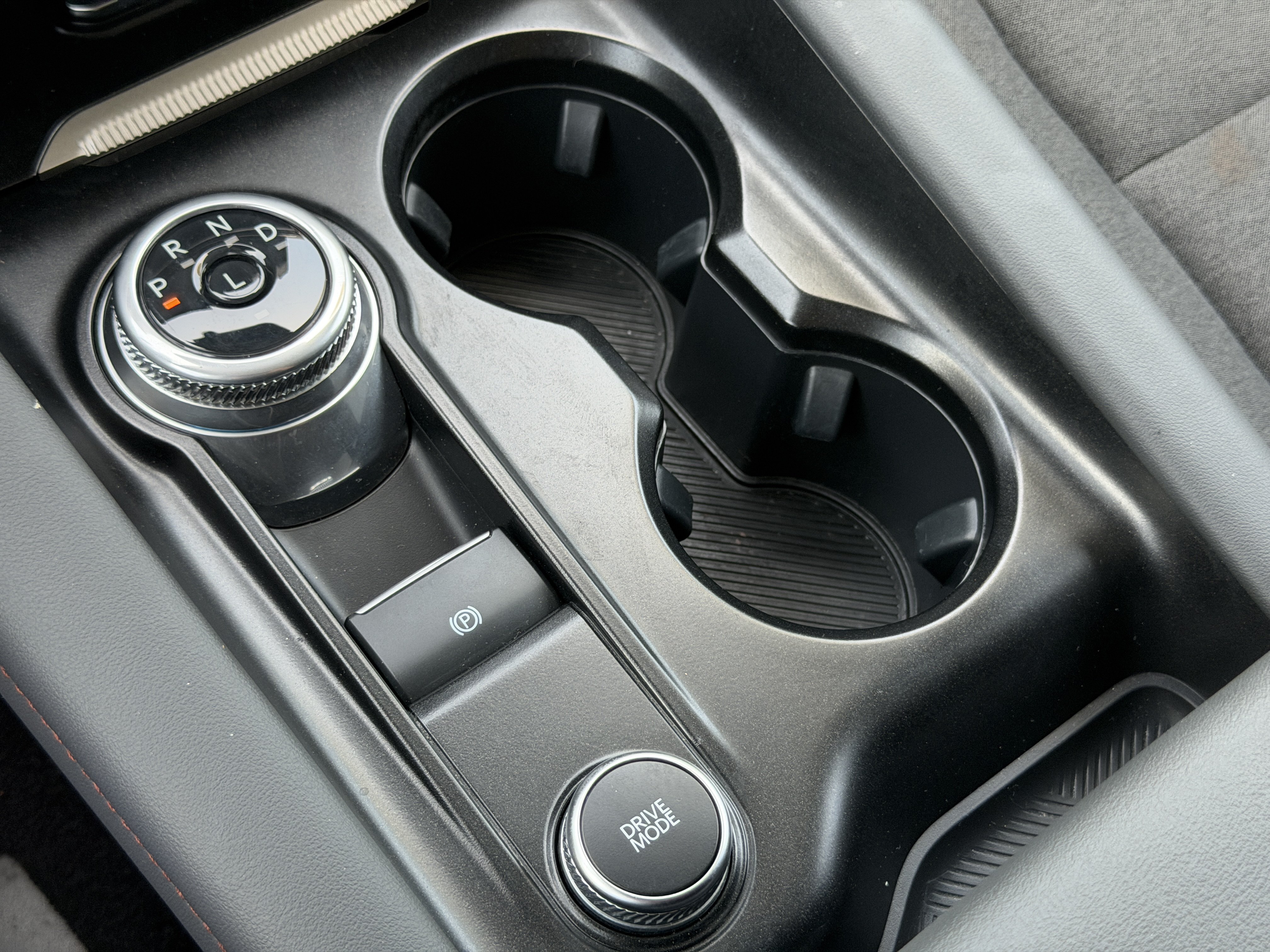 Used 2025 Black Metallic Ford Active image 30