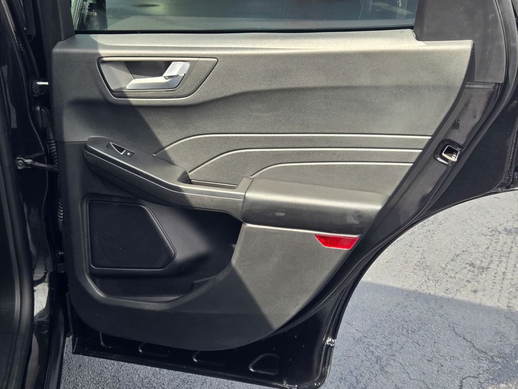 2025 Ford Escape ST-Line - Photo 13