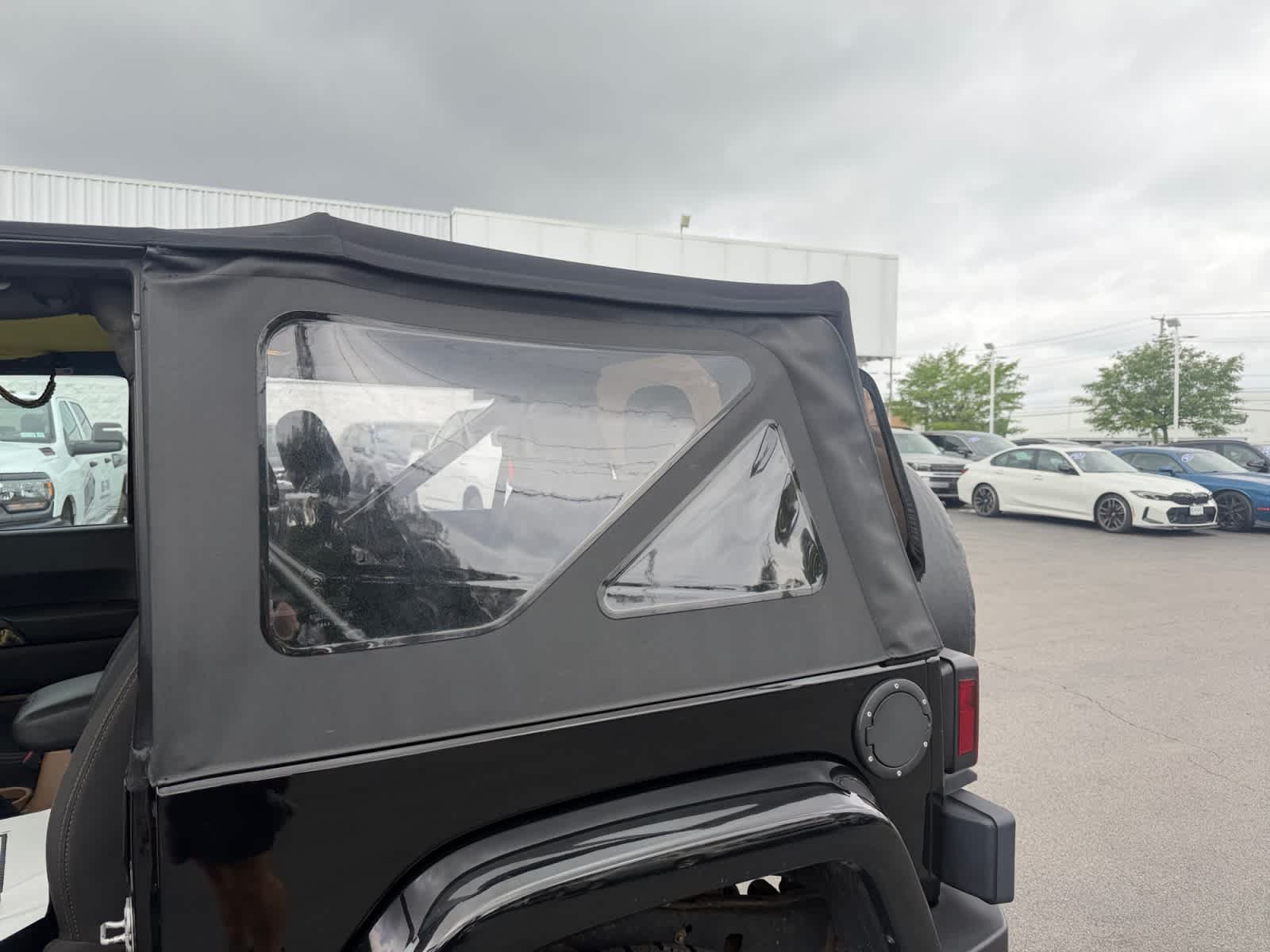 Used 2015 Black Clearcoat Jeep Sahara image 22