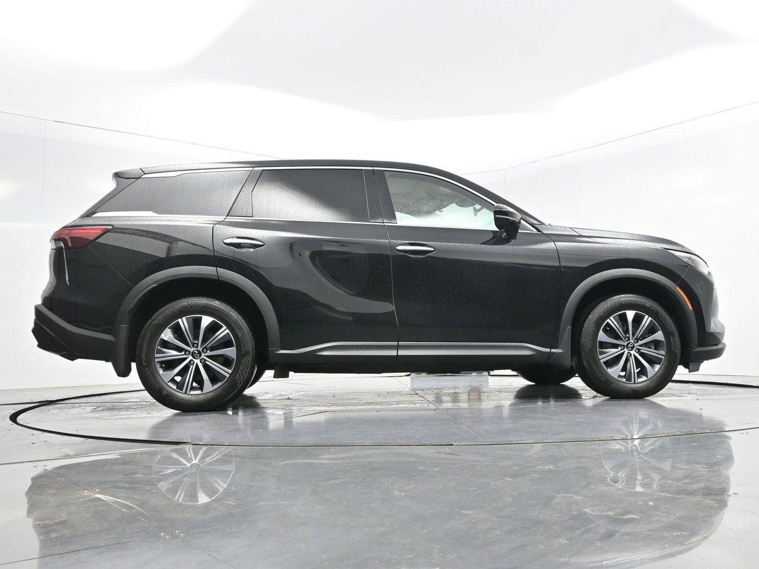 Used 2023 Mineral Black INFINITI PURE image 55