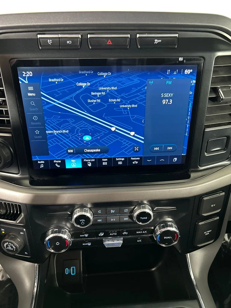 Used 2024 Blue Ford XLT image 15