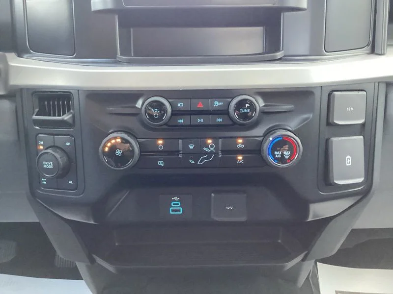 2026 Ford F-350 Super Duty XL - Photo 31