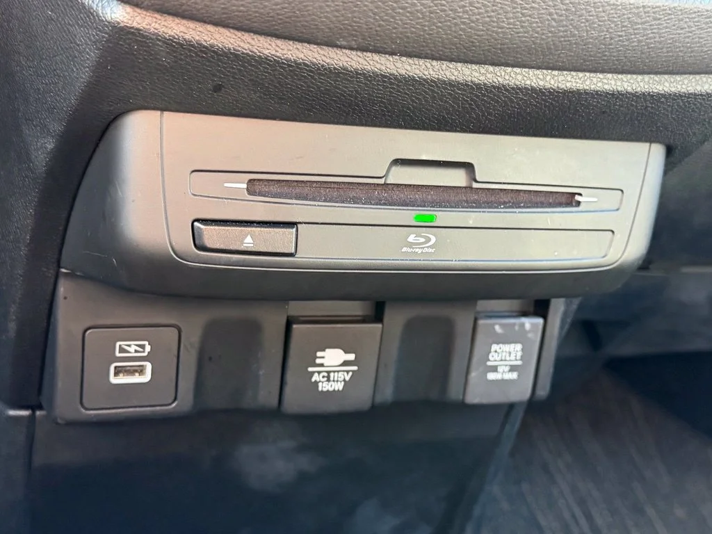 Used 2024  Honda Touring image 29