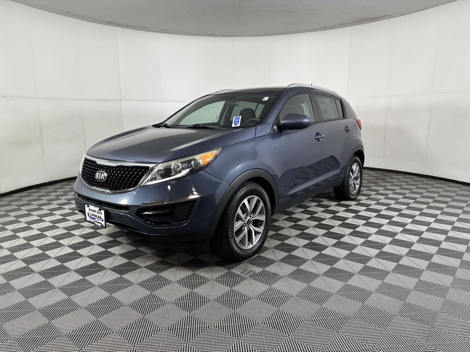 Used 2016 Twilight Blue Kia LX image 24