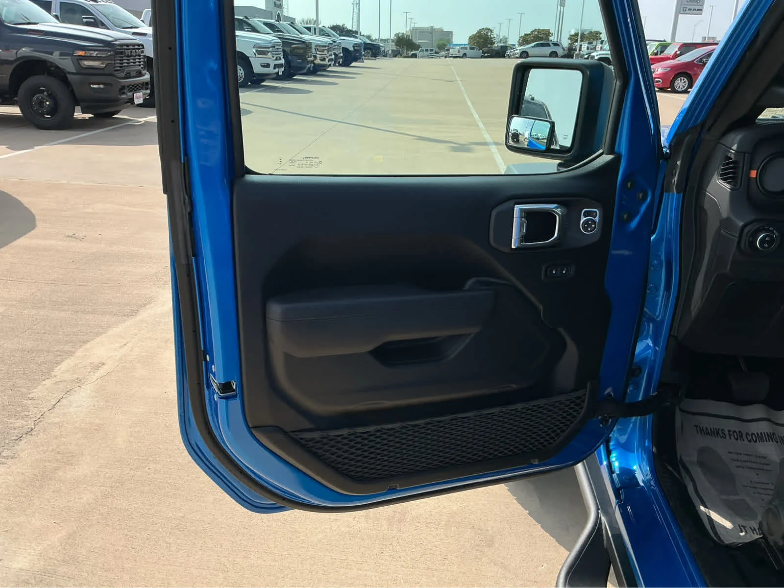 Used 2025 Hydro Blue Pearlcoat Jeep Mojave image 15
