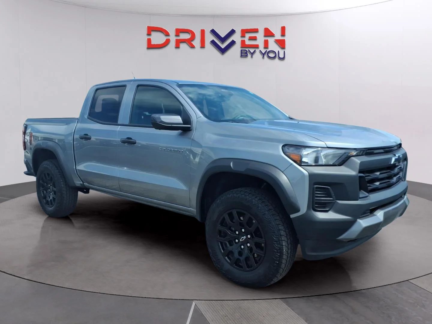Used 2025 Sterling Gray Metallic Chevrolet Trail Boss image 7