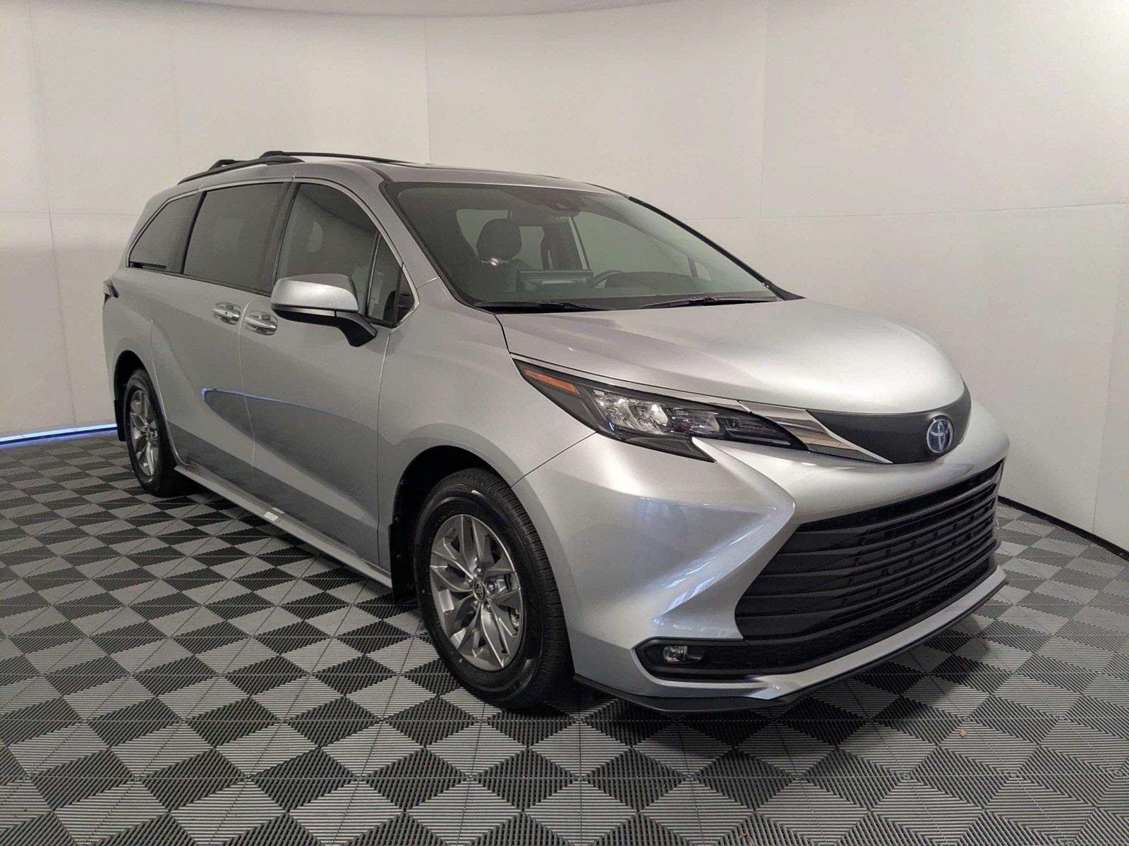 Used 2025 Celestial Silver Metallic Toyota XLE 8-Passenger image 2