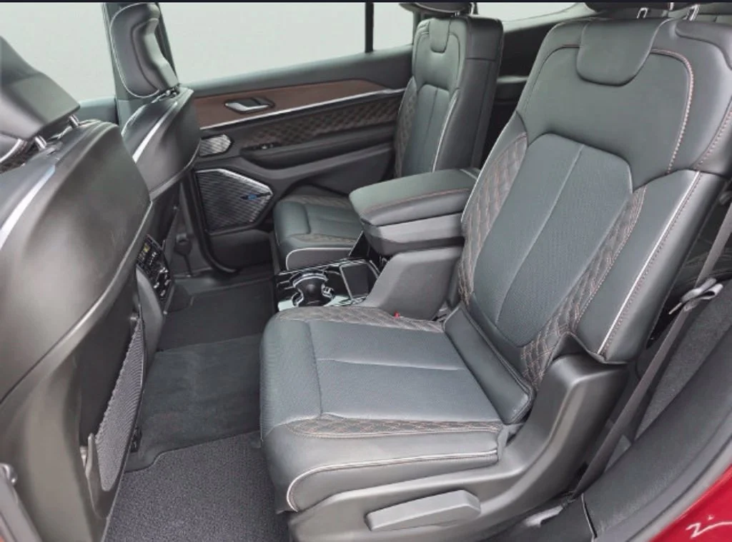2025 Jeep Grand Cherokee L Summit - Photo 17