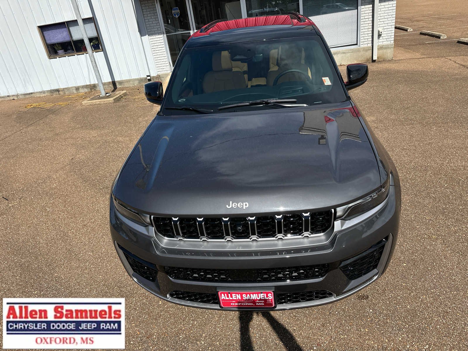 New 2026 Baltic Gray Metallic Clear-Coat Exterior Paint Jeep Summit image 11