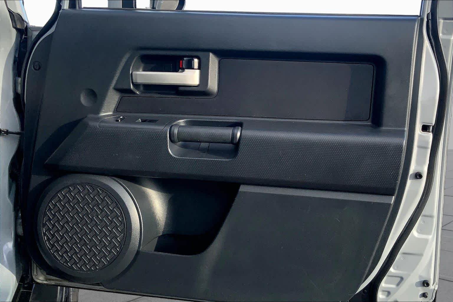 Used 2014 Cement Toyota  image 22