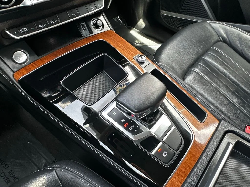 Used 2022 Silver Audi 45 S line Premium image 30