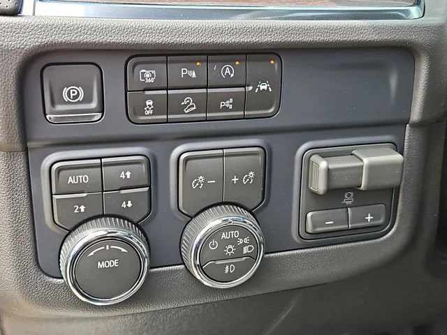2026 Chevrolet Tahoe Premier - Photo 20