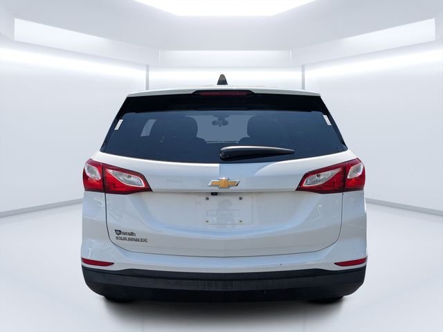 Used 2021 White Chevrolet LS image 4