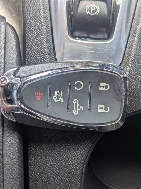 Used 2019 Silver Chevrolet 1LT image 33