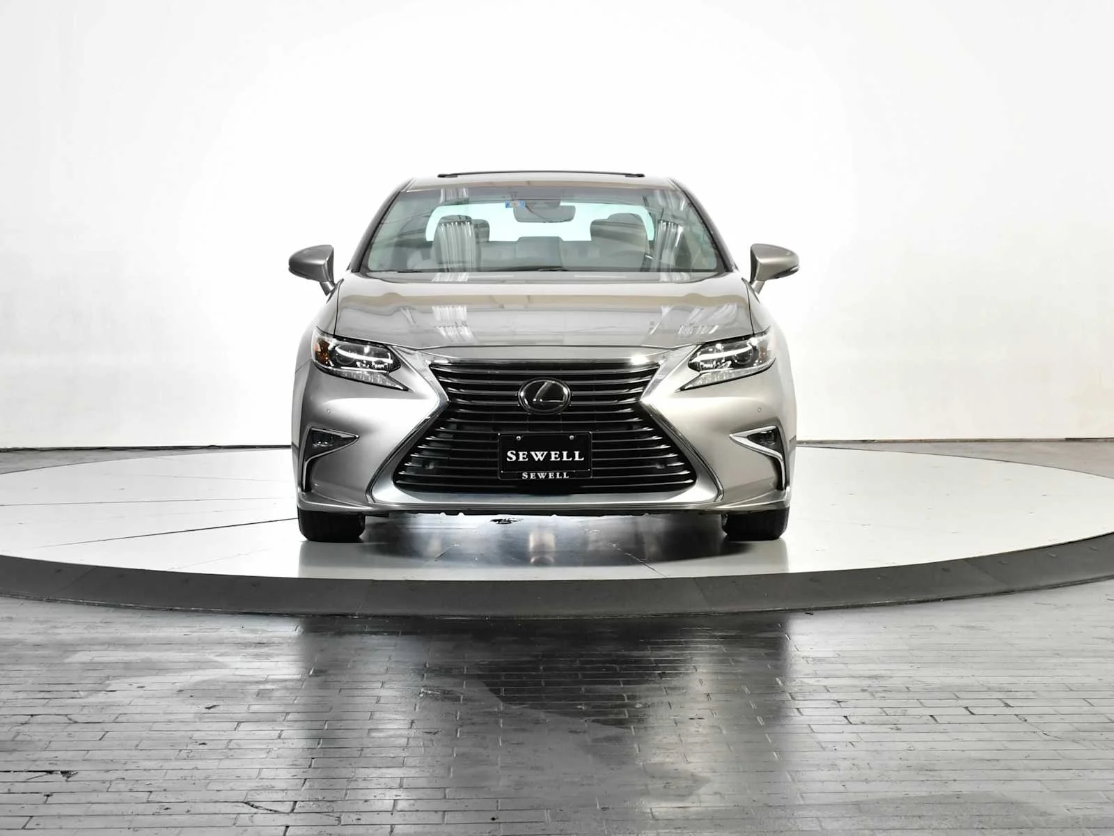 Used 2017 Atomic Silver Lexus  image 10