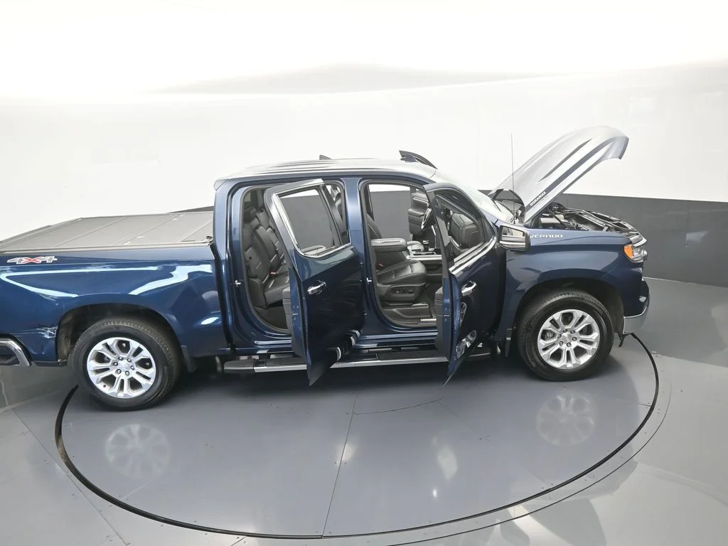 Used 2022 Northsky Blue Metallic Chevrolet LTZ image 75