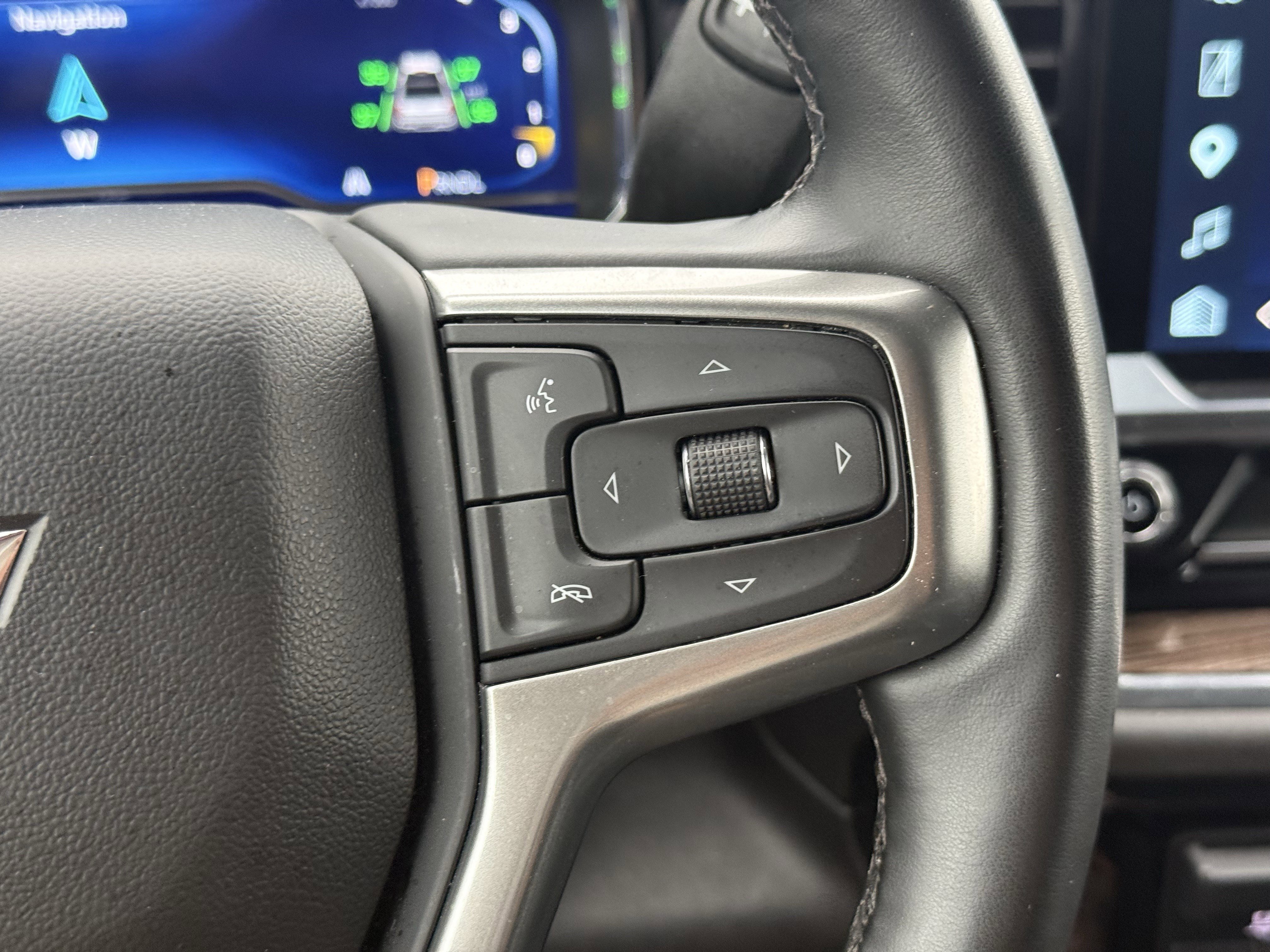 Used 2025 Sterling Gray Metallic Chevrolet  image 16