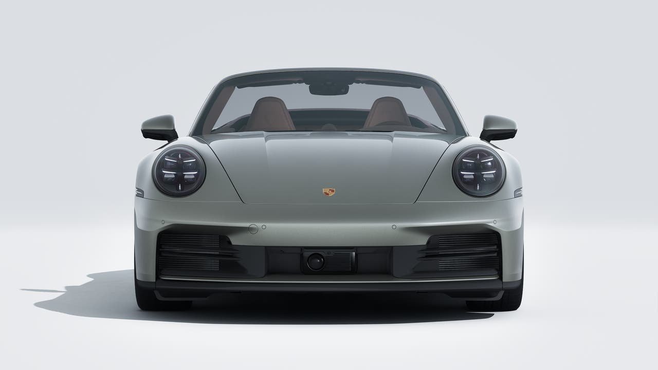 New 2026 Aventurine Green Metallic Porsche Carrera 4S Cabriolet image 8