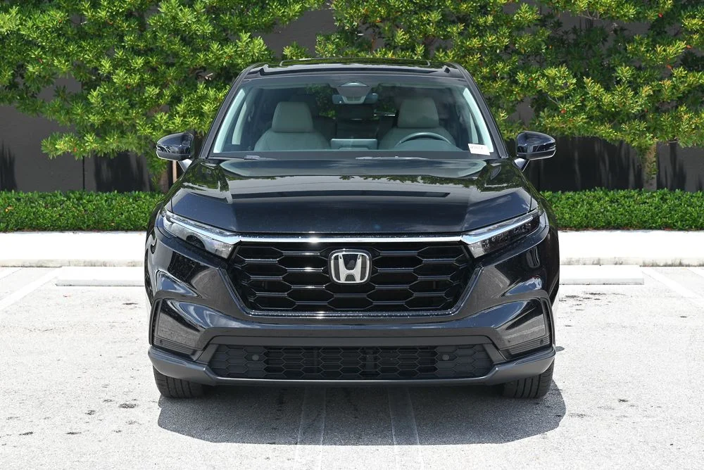Used 2023 Black Honda EX-L image 2