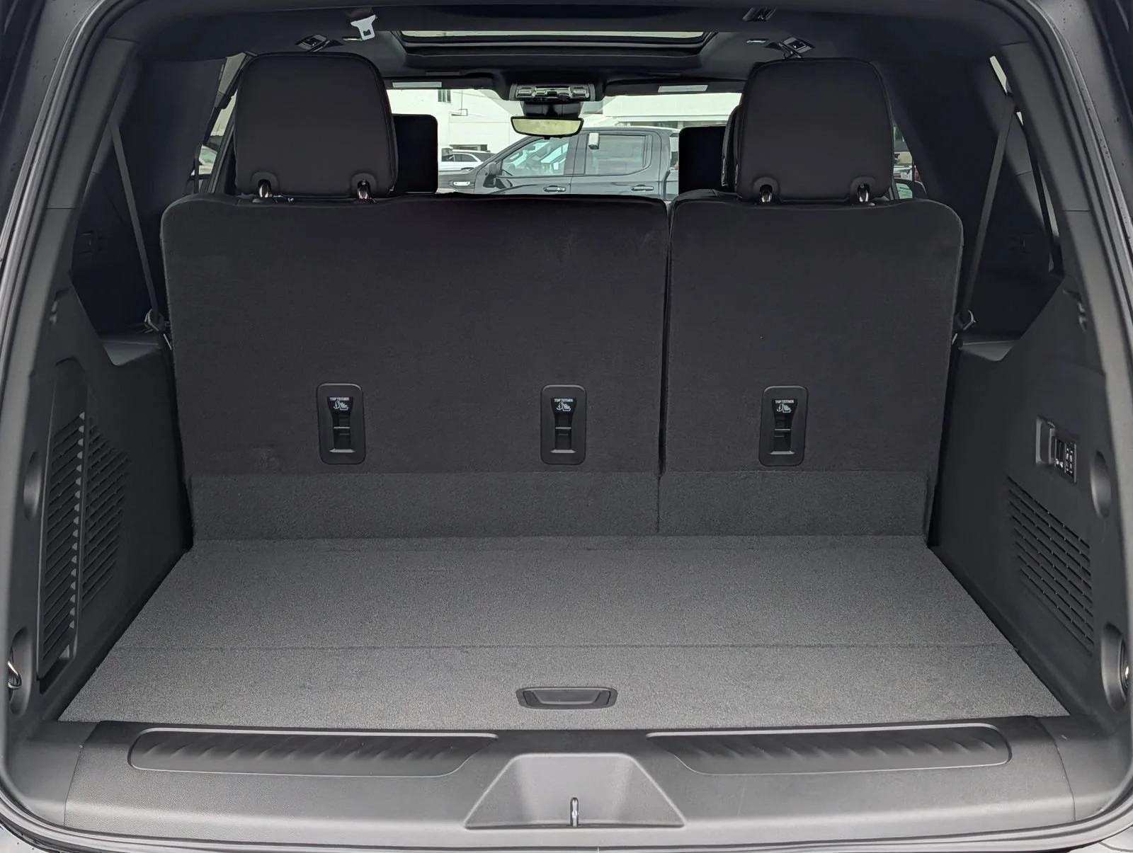 New 2026 Onyx Black GMC Elevation image 6