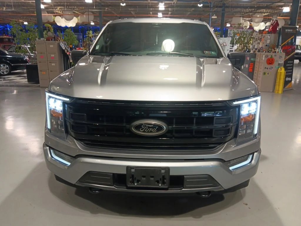 Certified Used 2023 Silver Ford XLT image 3
