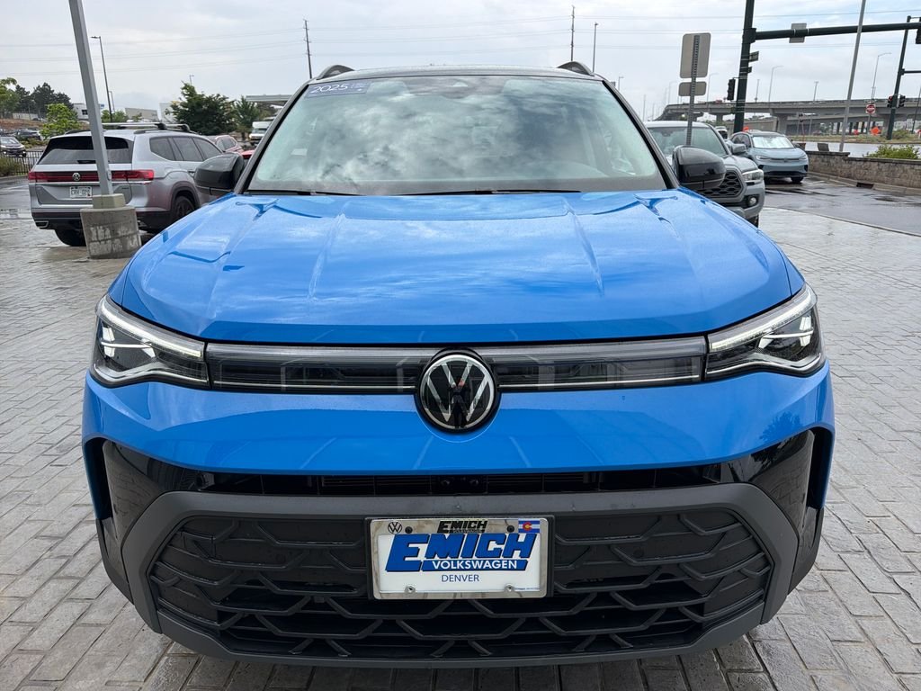 Certified Used 2025 Cornflower Blue w/Deep Black Roof Volkswagen 1.5T SE Black image 10