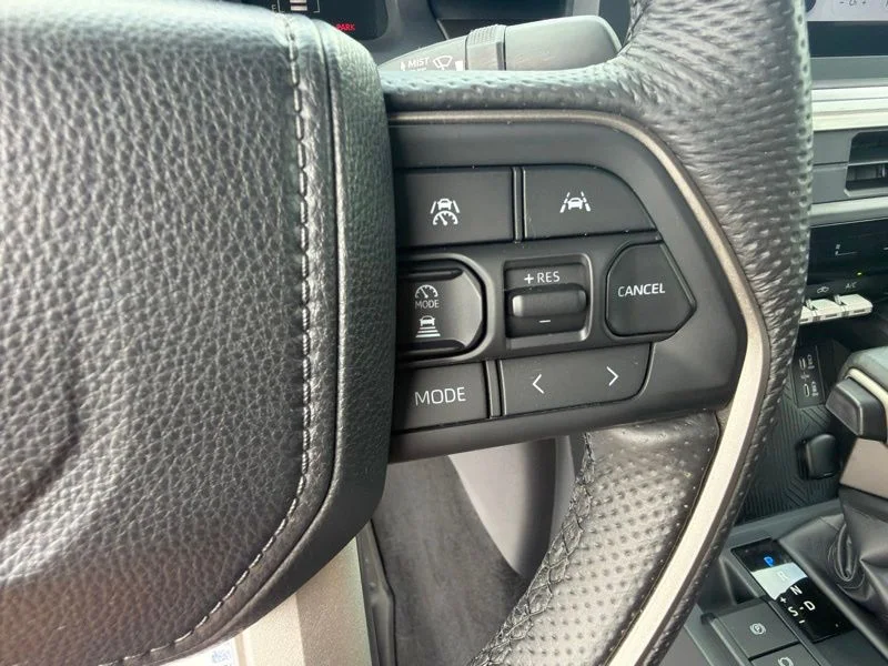 Used 2024  Toyota SR5 image 23