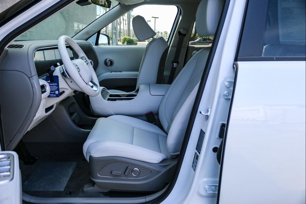 New 2026 White Hyundai SEL image 48