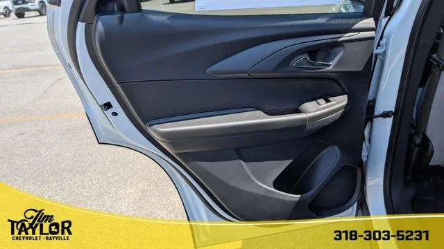 New 2026 Summit White Chevrolet LT image 31