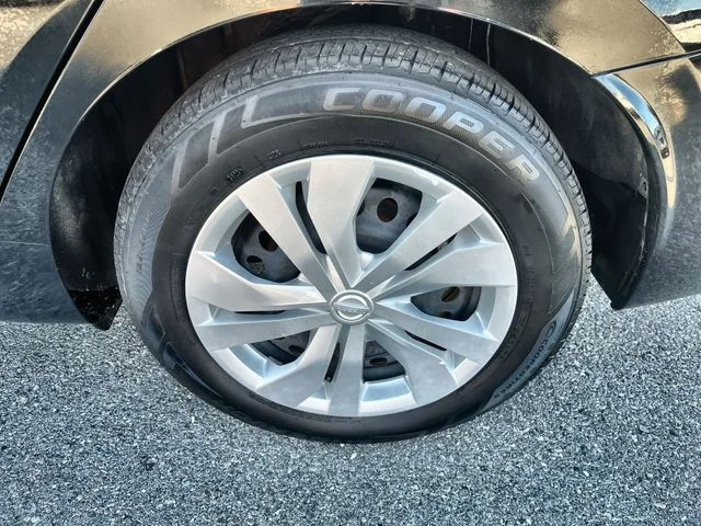 Used 2023 Black Nissan 1.6 S image 19