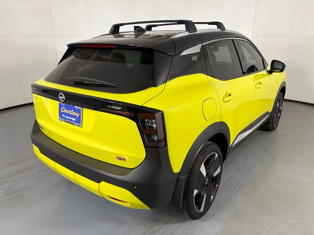New 2026 Yuzu Yellow Metallic / Super Black Two-tone Nissan SR image 8
