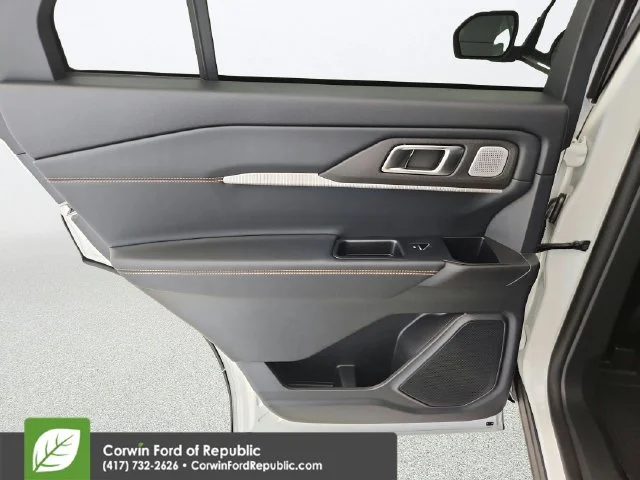 New 2026 Star White Metallic Tri-Coat Ford Tremor® image 63