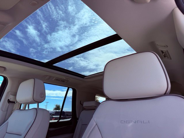 Used 2024 White GMC Denali image 13