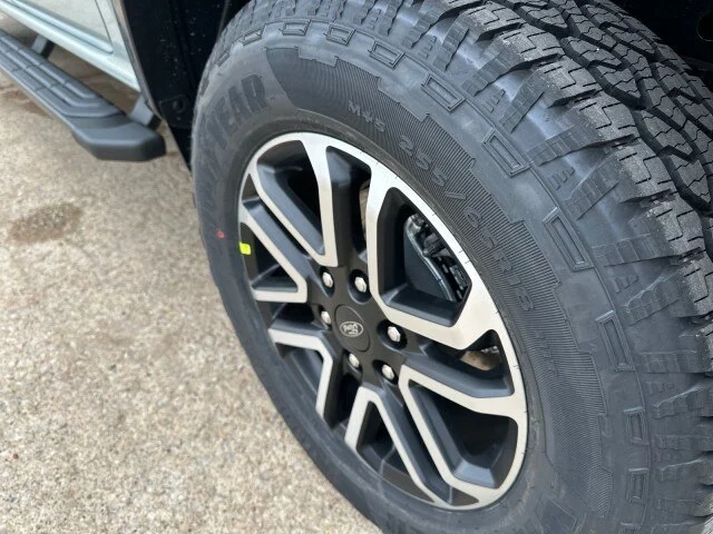 New 2024 Cactus Gray Ford LARIAT image 51