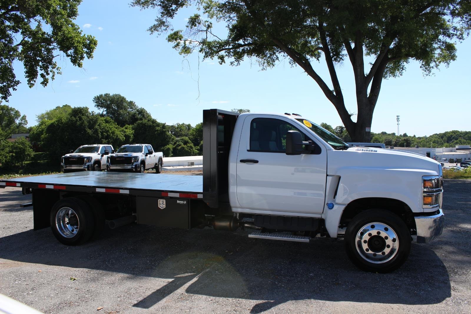 Used 2024 Summit White Chevrolet Work Truck image 8