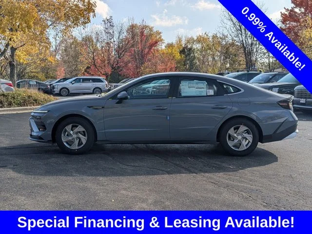 Certified Used 2026 Blue Hyundai SE image 3