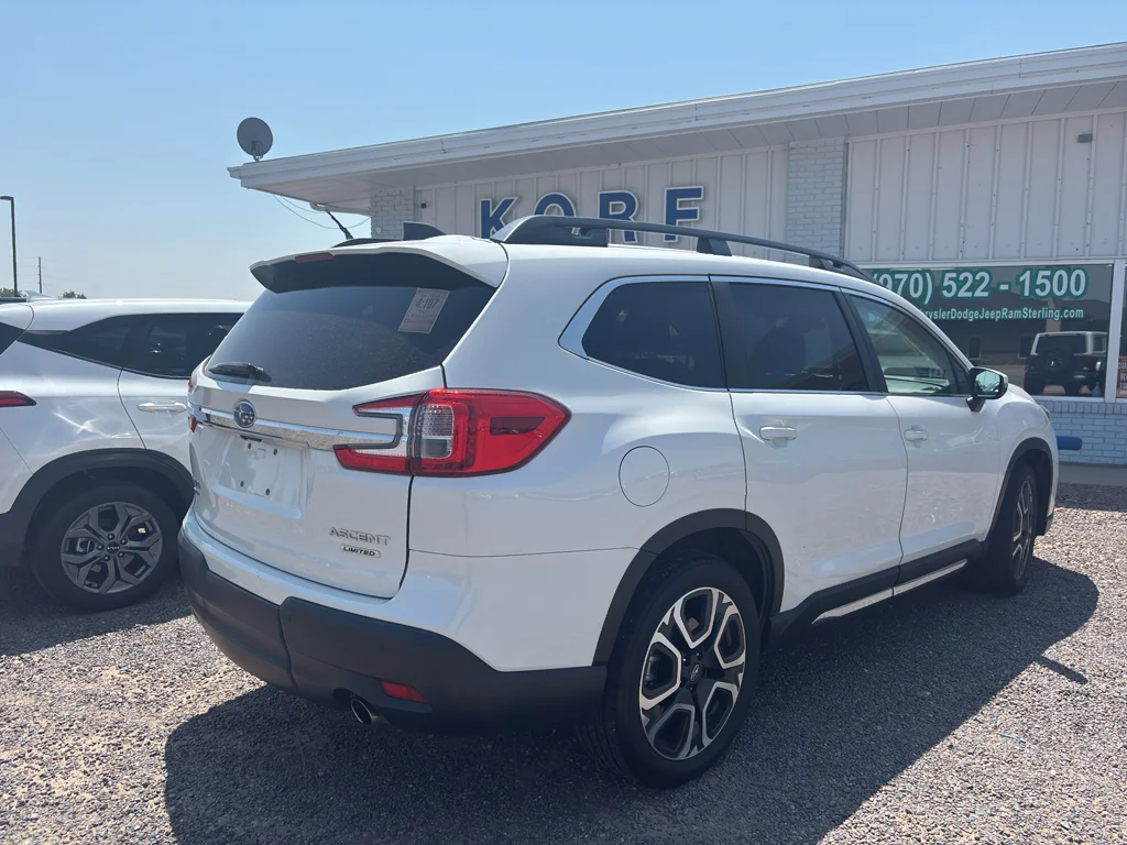 Used 2023 Crystal White Pearl Subaru Limited image 4
