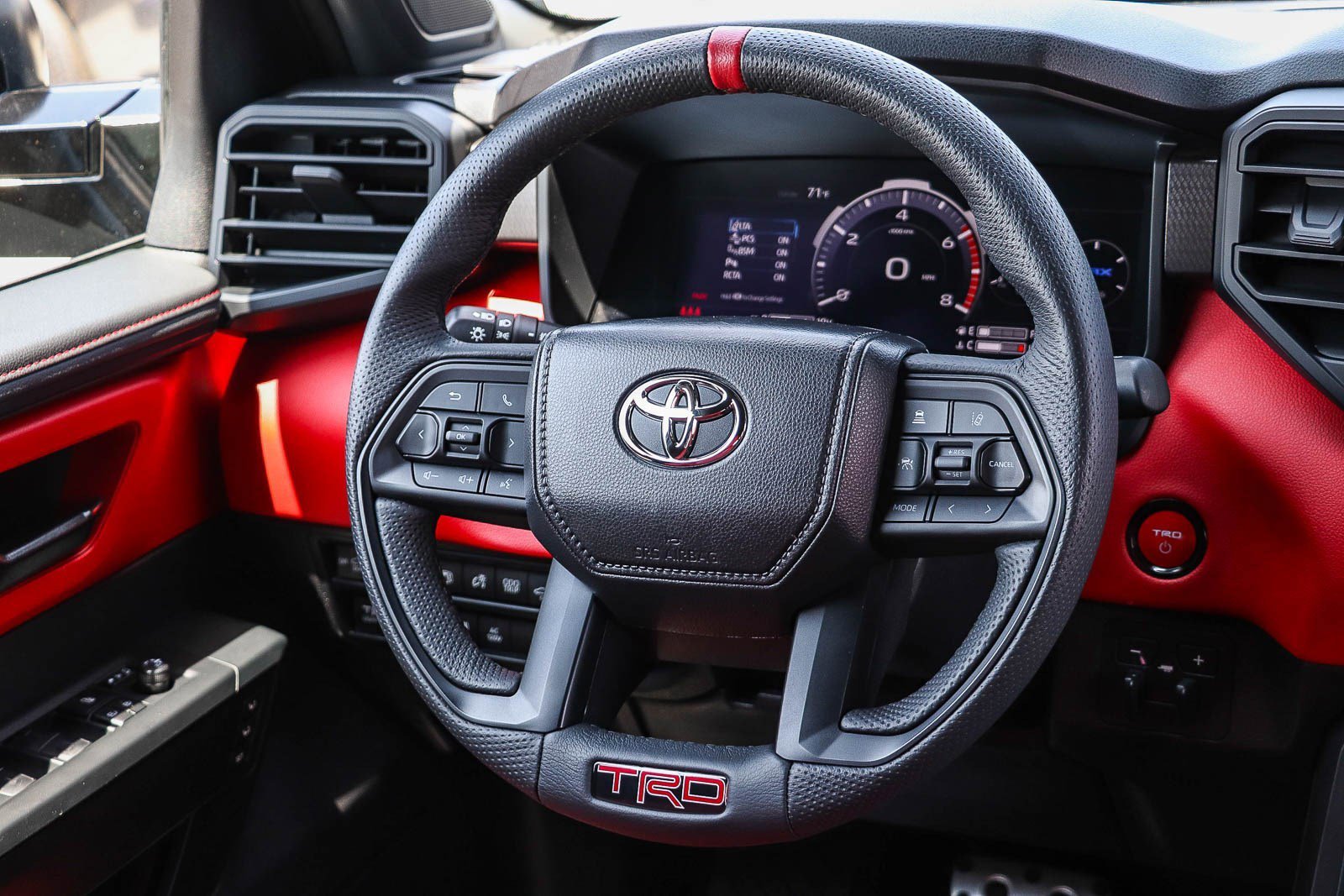 2025 Toyota Tundra TRD Pro - Photo 15
