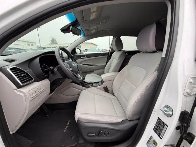 Used 2019 White Pearl Hyundai Value image 12