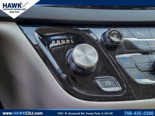 Used 2023 White Chrysler Touring L image 22