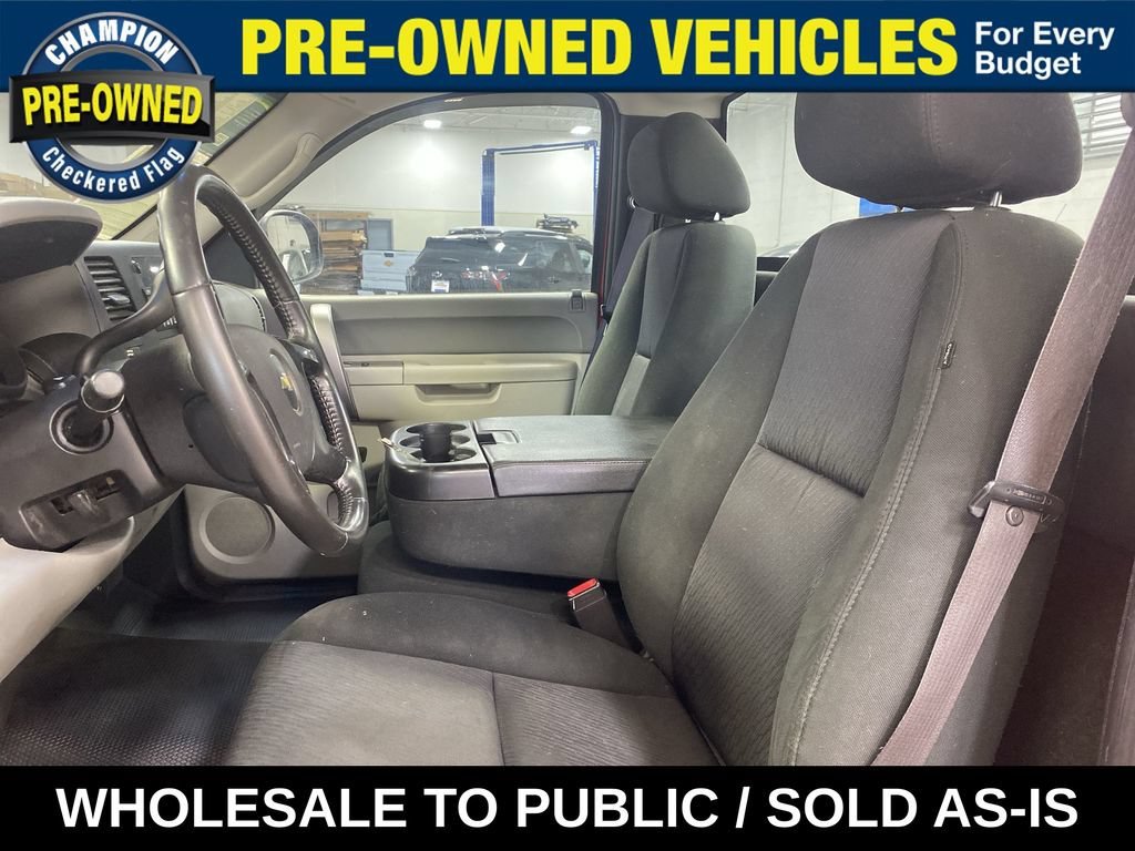 Used 2012 VICTORY RED Chevrolet Work Truck image 20
